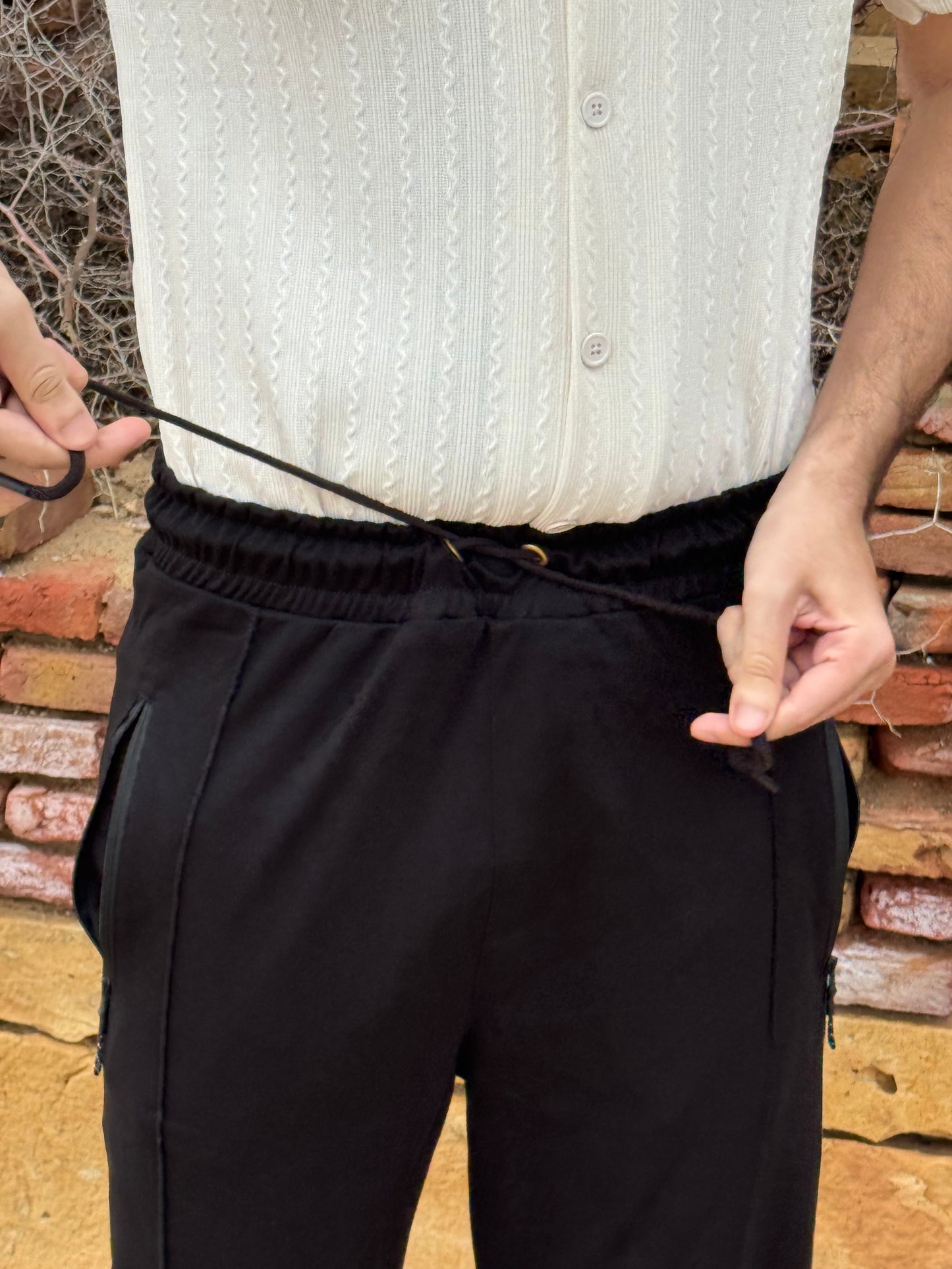 Stripe line trousers
