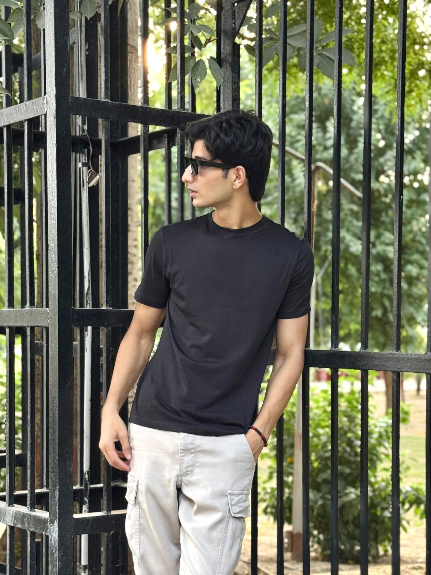 Classic T-shirt - BLACK